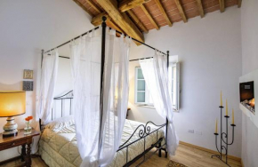 Il Loggiato di Lorena Monteriggioni